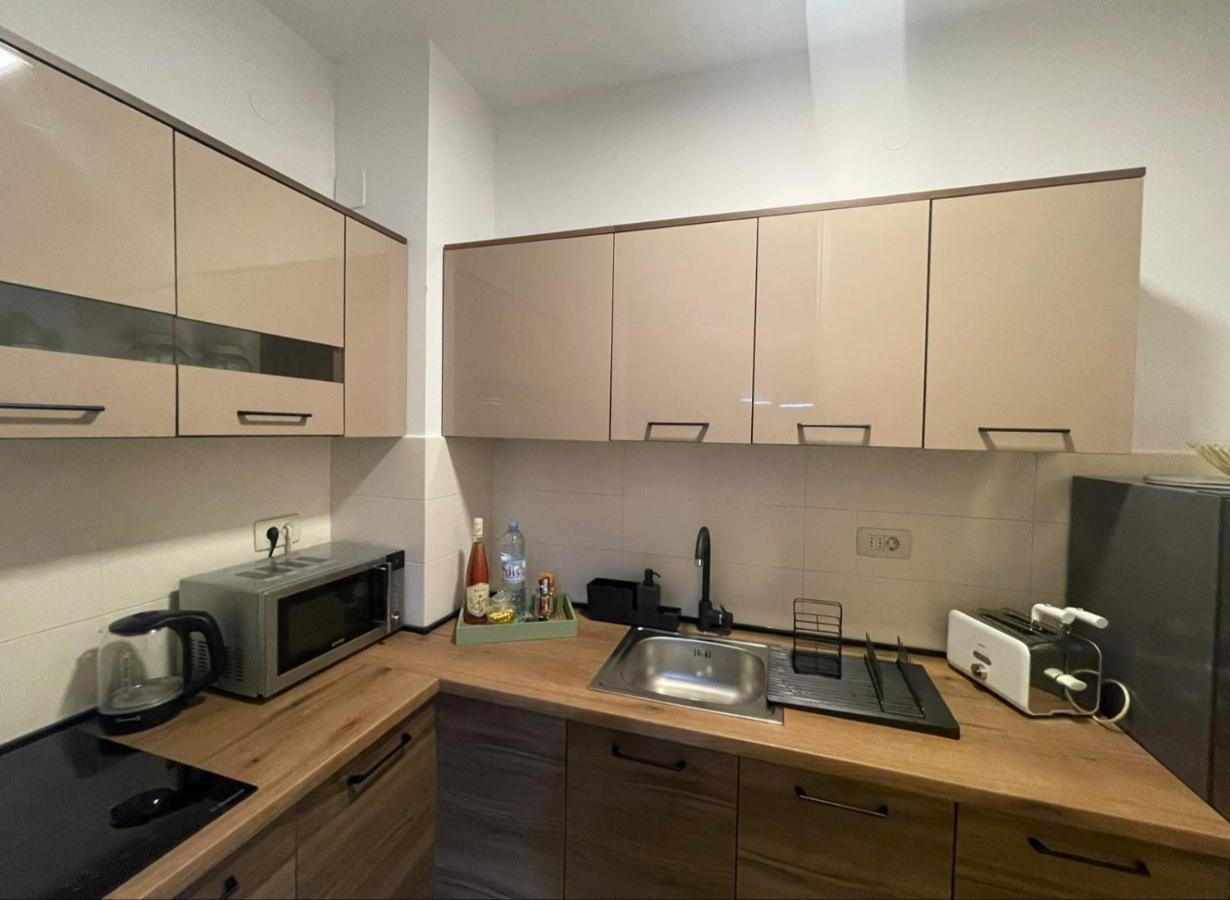 Aura City Apartment Подгориця Екстер'єр фото